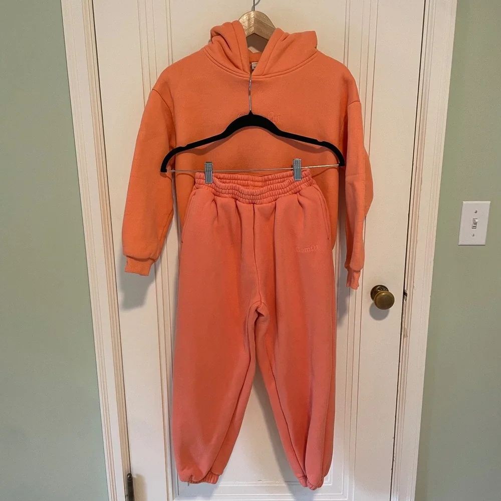 Comfrt Kids Hoodie and Joggers Matching Set Coral Peach Fleece Sweat Set Large